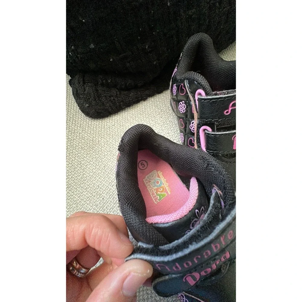 Dora and boots 2010 shoes size 5